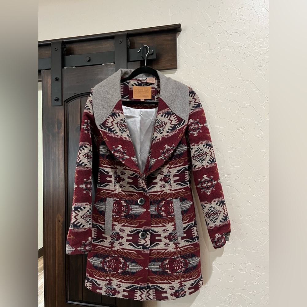 Powder River Wool Coat size small, only worn once!